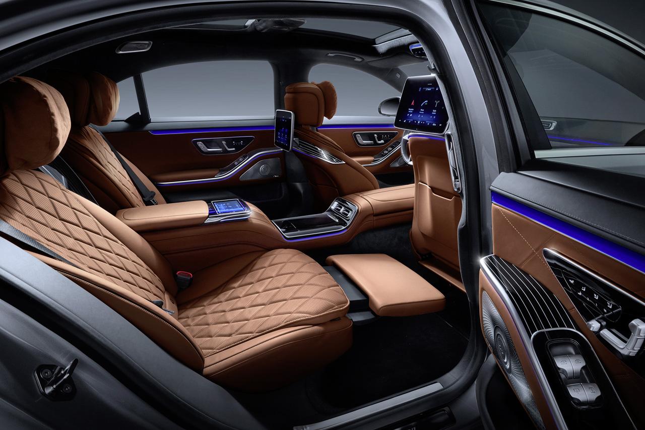 Intérieur VIP Mercedes-Benz Classe S - Espace arrière premium, finitions cuir et bois précieux